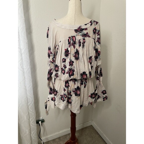 Free People Ivory Floral Wrap Blouse  Tuscan Dreams Womens XS Boho Peplum Top - Picture 5 of 9